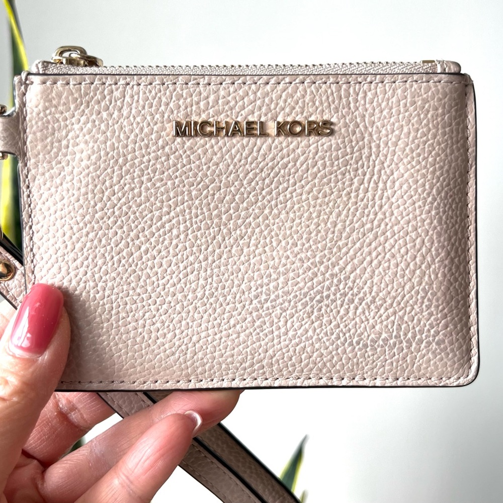 Michael Kors Pebbled Leather Wristlet Pouch Blush Pink Preloved - Picture 3 of 12